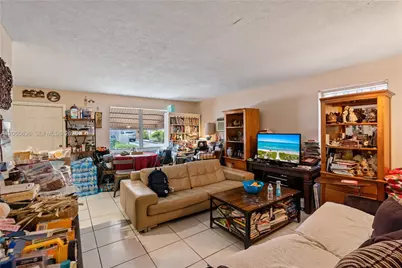 125 SE 2nd Ter, Hallandale Beach, FL 33009 - Photo 22