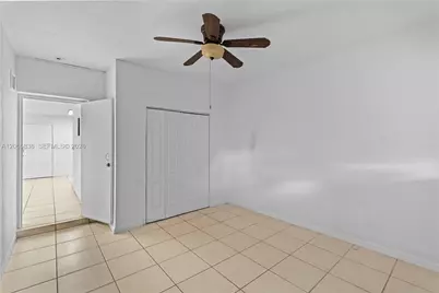 125 SE 2nd Ter, Hallandale Beach, FL 33009 - Photo 16