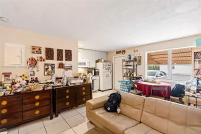 125 SE 2nd Ter, Hallandale Beach, FL 33009 - Photo 26