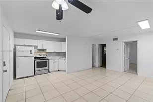 125 SE 2nd Terrace, Hallandale Beach, FL 33009 - Photo 4