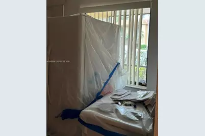 301 Lakeview Dr #102, Weston, FL 33326 - Photo 8
