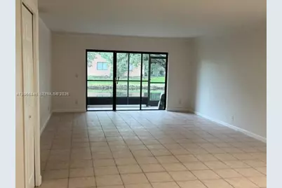 301 Lakeview Dr #102, Weston, FL 33326 - Photo 10