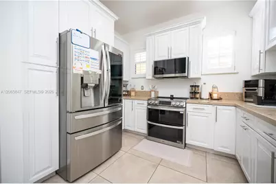 1046 NE 17th Ter, Homestead, FL 33033 - Photo 6