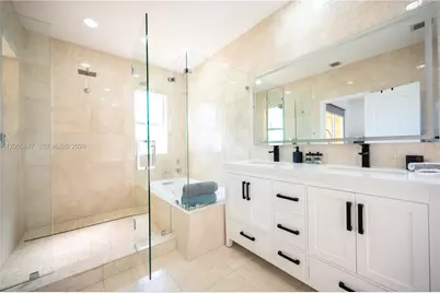 1046 NE 17th Ter, Homestead, FL 33033 - Photo 22