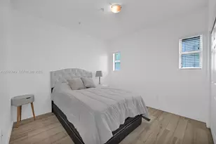 1560 Meridian Ave, Miami Beach, FL 33139 - Photo 6