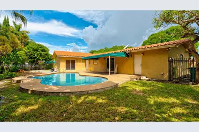 10710 SW 32nd St, Miami, FL 33165 - Photo 40