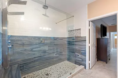 15717 SW 138th Ter, Miami, FL 33196 - Photo 16