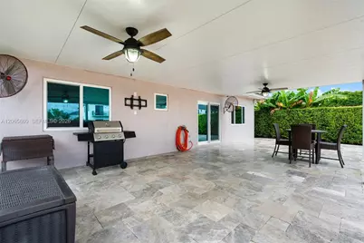 15717 SW 138th Ter, Miami, FL 33196 - Photo 14