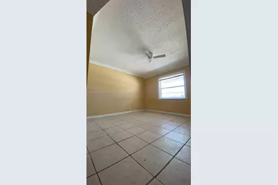 3777 NW 78th Ave #10G, Davie, FL 33024 - Photo 12