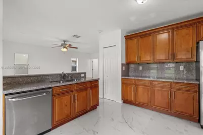 1720 NE 35 Avenue, Homestead, FL 33033 - Photo 10