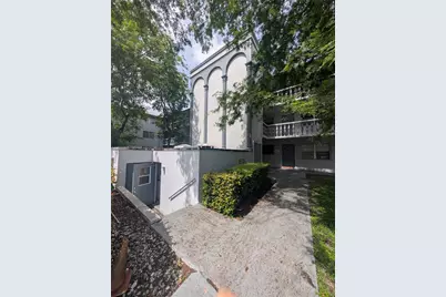 900 Tallwood Ave #305, Hollywood, FL 33021 - Photo 16