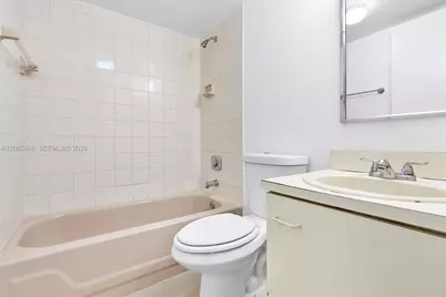 8050 NW 8th St #1110, Miami, FL 33126 - Photo 30