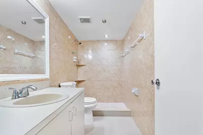 8050 NW 8th St #1110, Miami, FL 33126 - Photo 24