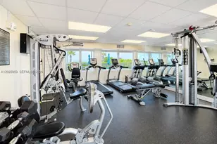 5005 Collins Ave, Miami Beach, FL 33140 - Photo 24