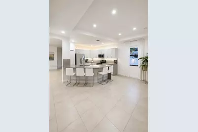 3555 W 106th St, Hialeah, FL 33018 - Photo 4