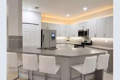 3555 W 106th St, Hialeah, FL 33018 - Photo 2