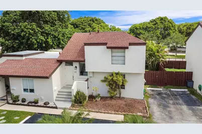 622 NW 98th Ct #622, Miami, FL 33172 - Photo 28