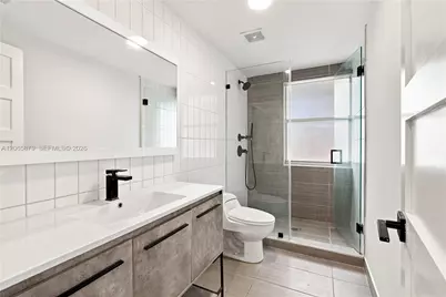1000 7th St #10, Miami Beach, FL 33139 - Photo 18