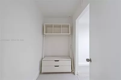 1621 Collins Ave #908, Miami Beach, FL 33139 - Photo 30