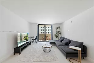 1621 Collins Ave, Miami Beach, FL 33139 - Photo 10