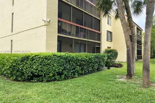 733 SE 1st Way, Deerfield Beach, FL 33441 - Photo 1