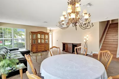 9308 NW 8th Cir, Plantation, FL 33324 - Photo 16