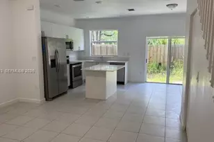 2608 SE 19th St, Homestead, FL 33035 - Photo 4
