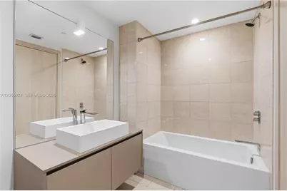1000 Brickell Plz #1902, Miami, FL 33131 - Photo 28