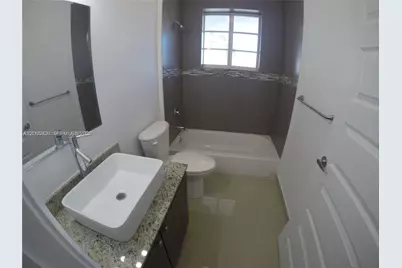 540 74th St #15, Miami Beach, FL 33141 - Photo 10