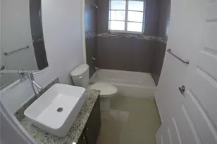 540 74th St, Miami Beach, FL 33141 - Photo 10