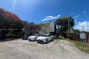 8701 SW 141st St, Palmetto Bay, FL 33176 - Photo 2