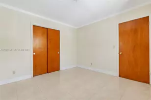201 NE 57th Ct, Oakland Park, FL 33334 - Photo 24