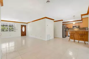 201 NE 57th Ct, Oakland Park, FL 33334 - Photo 16
