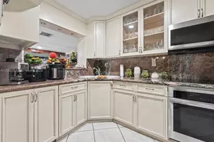 7961 W 6th Ave, Hialeah, FL 33014 - Photo 12