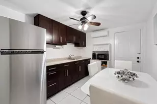 7961 W 6th Ave, Hialeah, FL 33014 - Photo 36