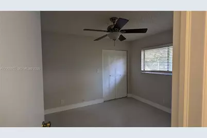 460 Lakeview Dr #4, Weston, FL 33326 - Photo 14