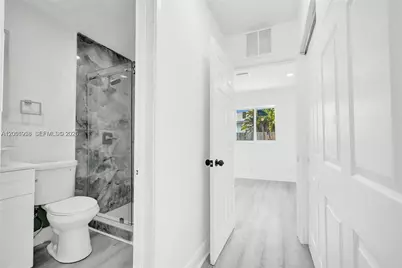 2343 NW 28th St #1, Oakland Park, FL 33311 - Photo 10