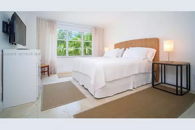5161 Collins Ave #306, Miami Beach, FL 33140 - Photo 18