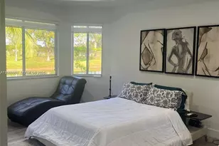 19353 SW 60th Ct, Pembroke Pines, FL 33332 - Photo 4