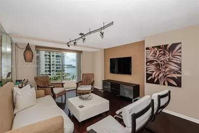 770 Claughton Island Dr #809, Miami, FL 33131 - Photo 4