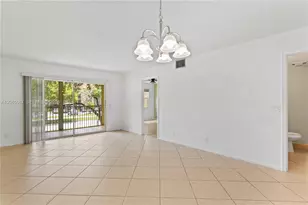 1100 SW 128th Terrace, Pembroke Pines, FL 33027 - Photo 4