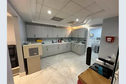 5941 NW 173rd Dr #B-8, Hialeah, FL 33015 - Photo 20