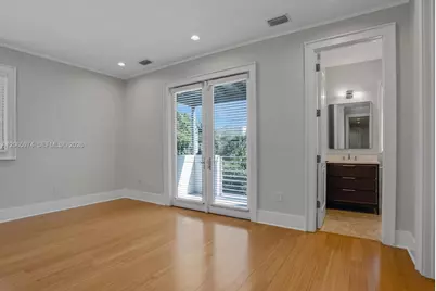 3072 Carter St, Miami, FL 33133 - Photo 14
