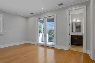 3072 Carter St, Miami, FL 33133 - Photo 14
