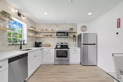 407 S 56th Ter, Hollywood, FL 33023 - Photo 22