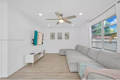 407 S 56th Ter, Hollywood, FL 33023 - Photo 28