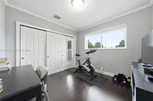 6414 SW 7th St, Pembroke Pines, FL 33023 - Photo 14