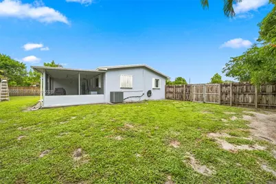 6414 SW 7th St, Pembroke Pines, FL 33023 - Photo 20