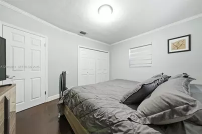 6414 SW 7th St, Pembroke Pines, FL 33023 - Photo 8