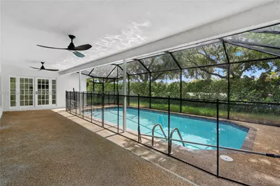 695 NW 107th Ln, Coral Springs, FL 33071 - Photo 26